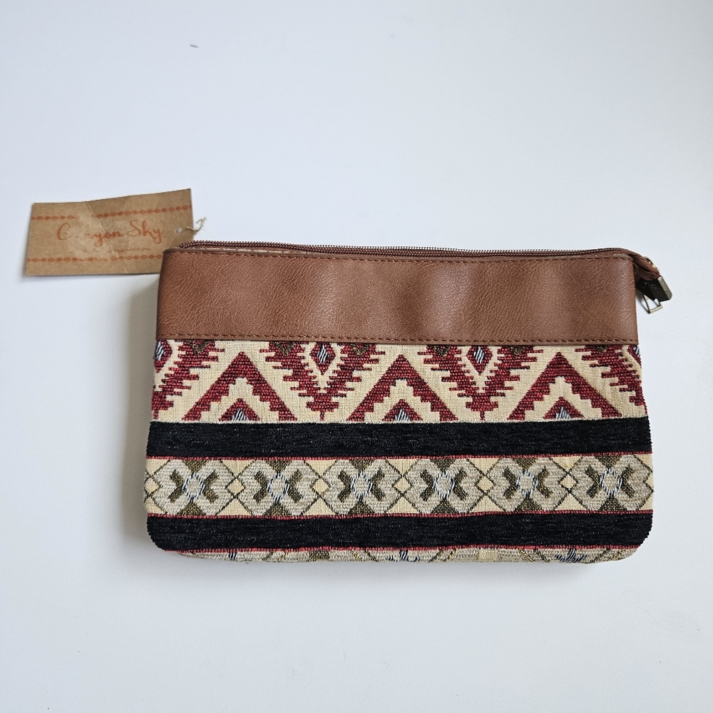 Canyon sky convertible crossbody/clutch